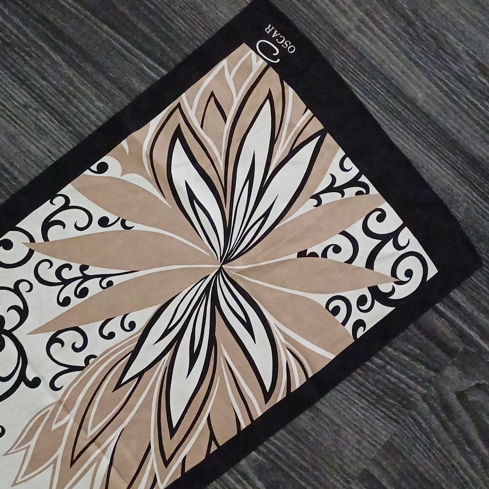 Oscar de la Renta vintage  absract floral silk scarf brown & beige - Picture 6 of 10